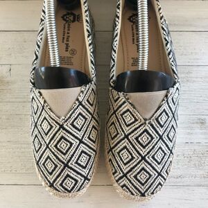 Women's Mexican Handwoven Diamond Pattern Espadrilles Slip On Loafers Size 9